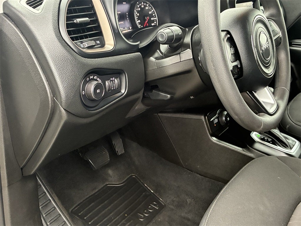 2023 Jeep Renegade Latitude Upland