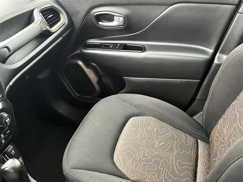 2023 Jeep Renegade Latitude Upland